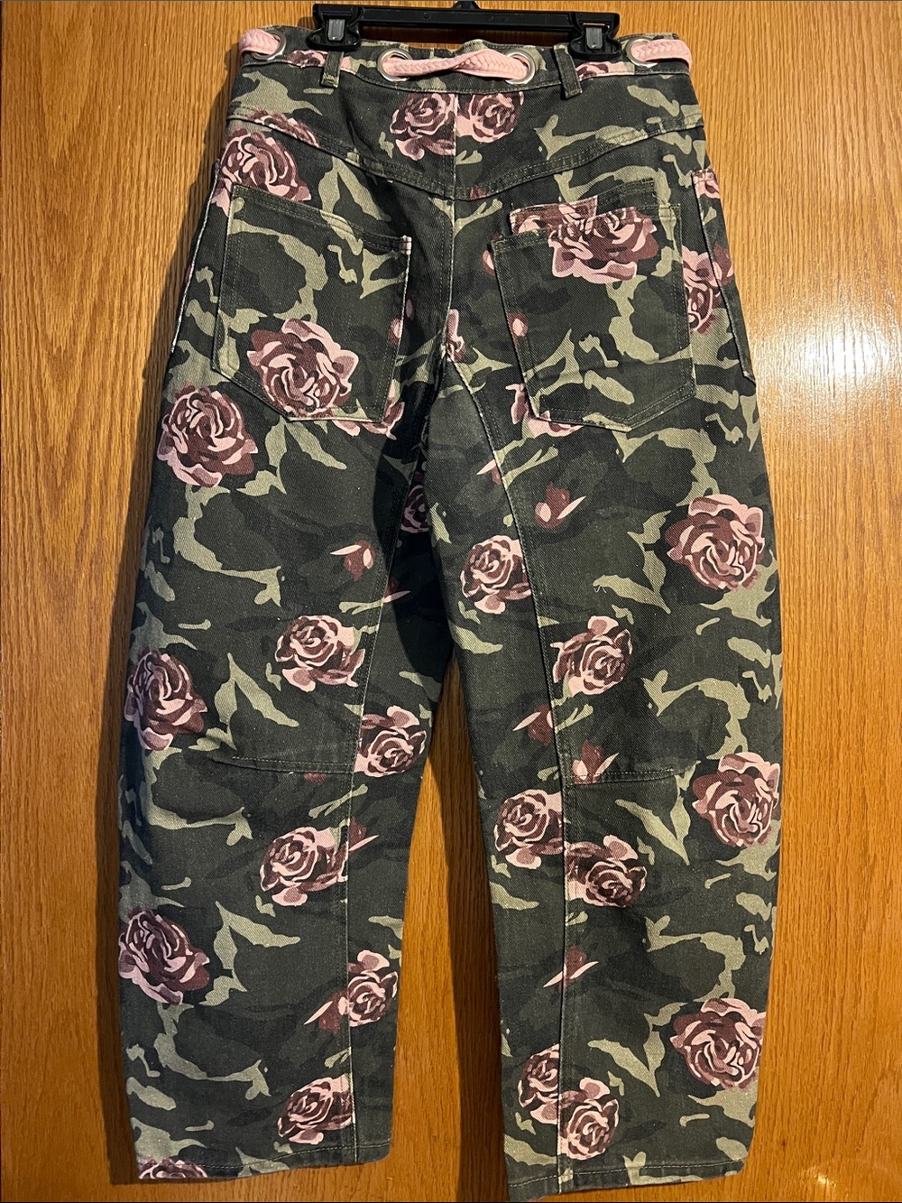 Women’s Floral  barrel jeans with Pink Drawstring - Picture 2 of 3